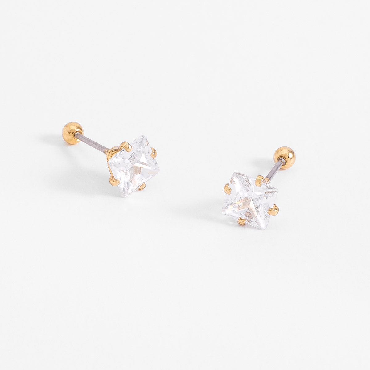 Aretes poste en baño de oro piedra cuadrada toque brillante