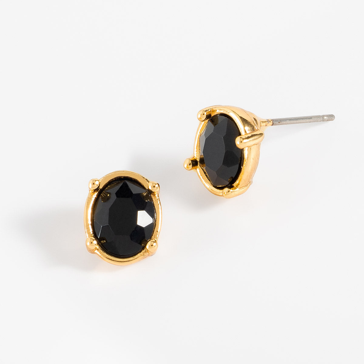 Aretes de poste con piedra negra, foto 2 de 5