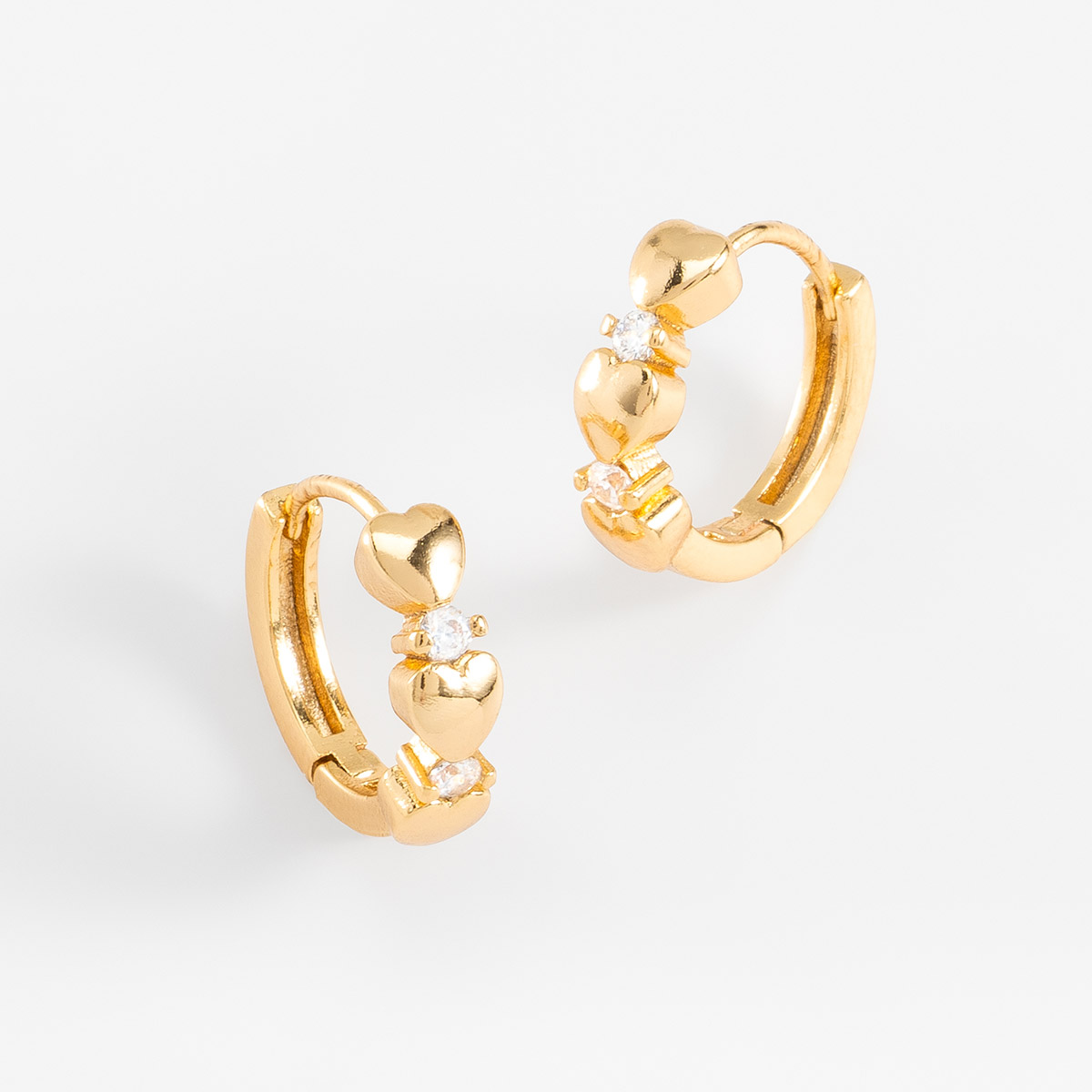 Aretes en baño de oro aros corazones y piedras toque brillante